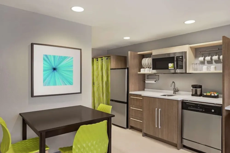 1 Bedroom Suite