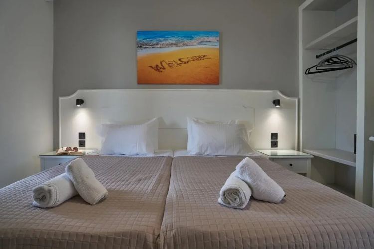 Fiona Apartments
