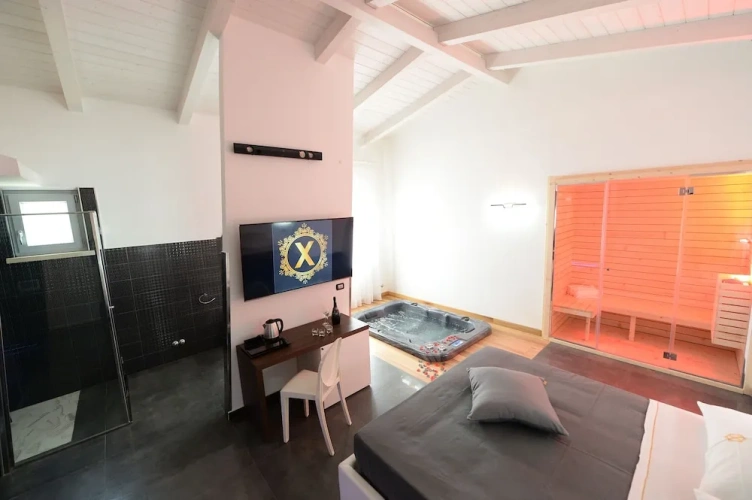Luxury Suite