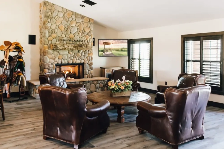 3 Bedrooms Family Cottage