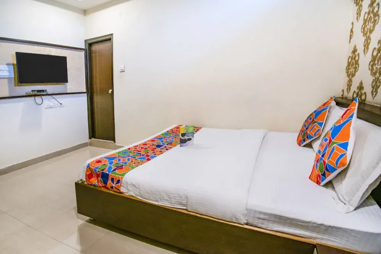 FabHotel SVS Luxury Rooms