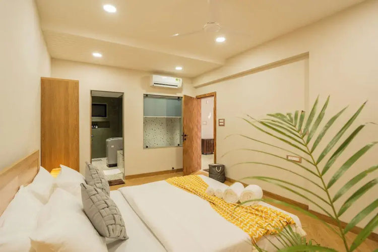 ELIVAAS Kamerios Maris 1 BHK Jacuzzi