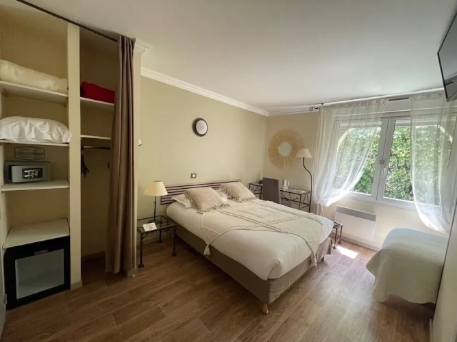 Standard Triple Family room