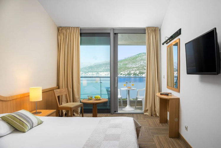 Club Dubrovnik Sunny Hotel by Valamar photo 37