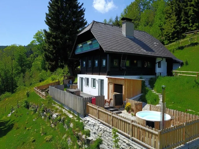 3 Bedrooms Chalet