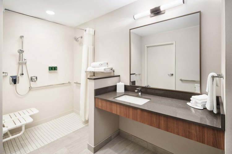 Quadruple Suite
