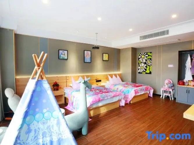 Standard Twin Family room