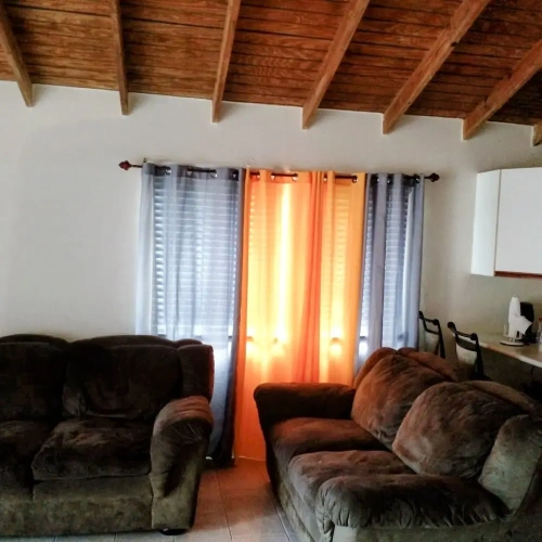 2 Bedrooms Cottage