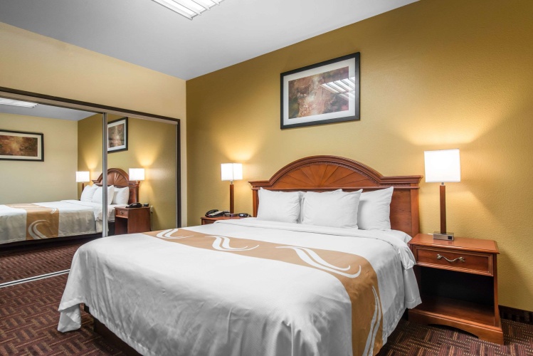 Quality Inn South Downtown photo 8
