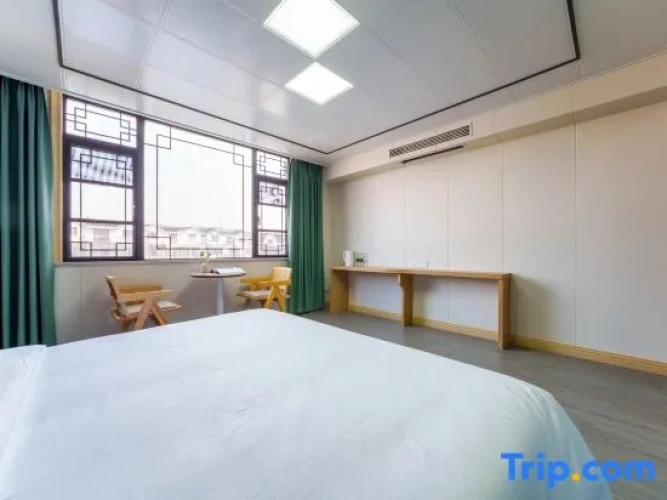 Standard Double room with river view