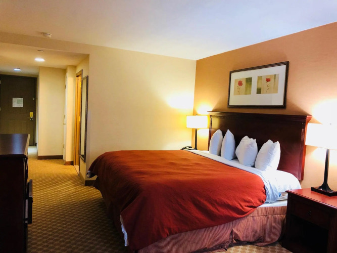 Queens County Inn and Suites Long Island CityOver view