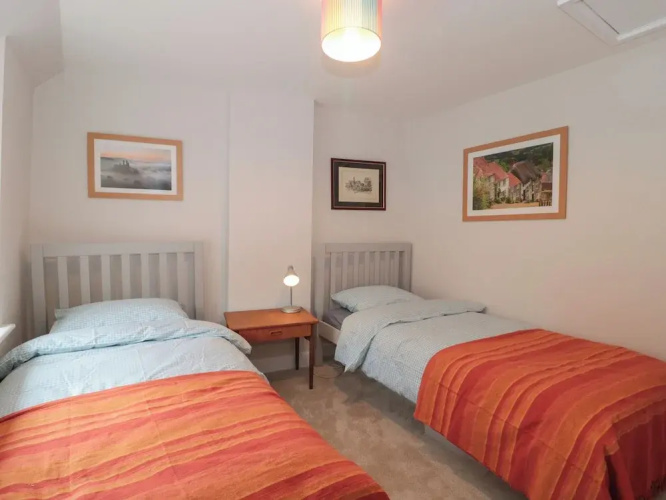 Holly Cottage