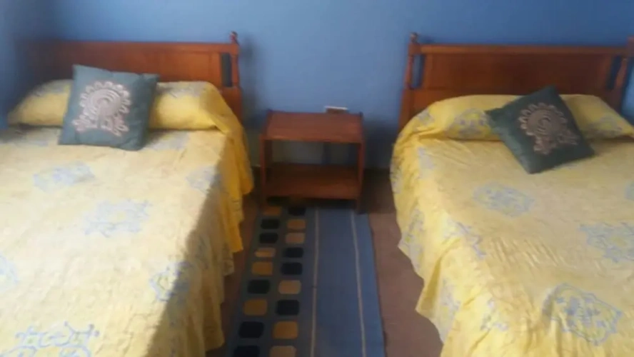 4 Bedrooms Cottage