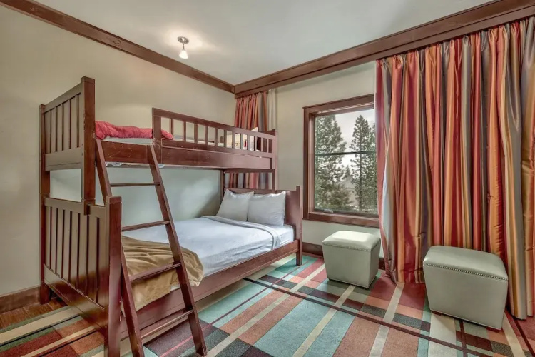 Mid-mountain Escape With Ritz Amenities 2 Bedroom Condo by RedAwning