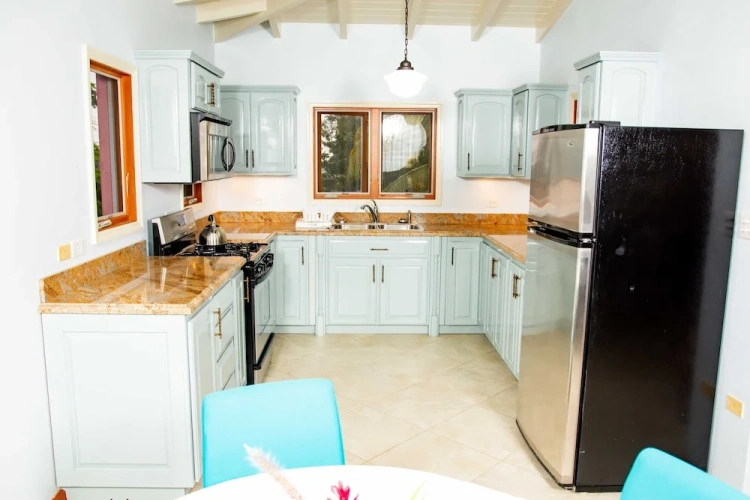2 Bedrooms Villa with partial sea view