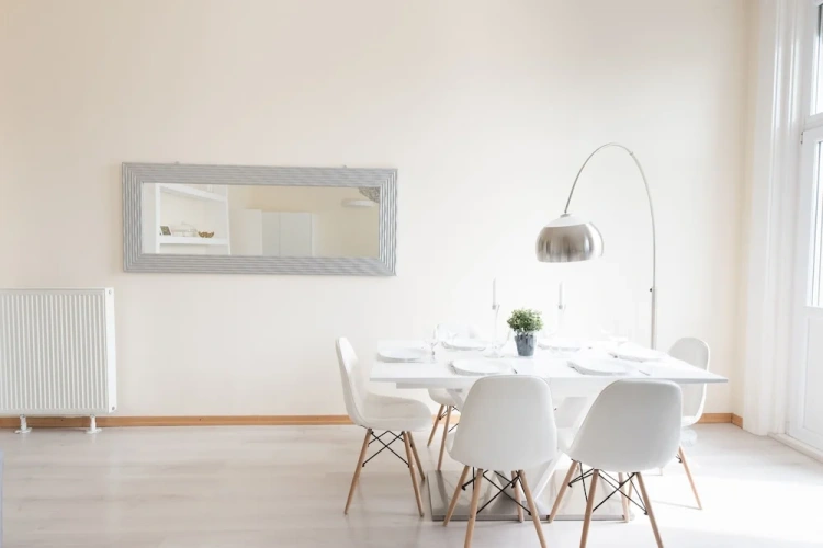 1 Bedroom Apartment with city view