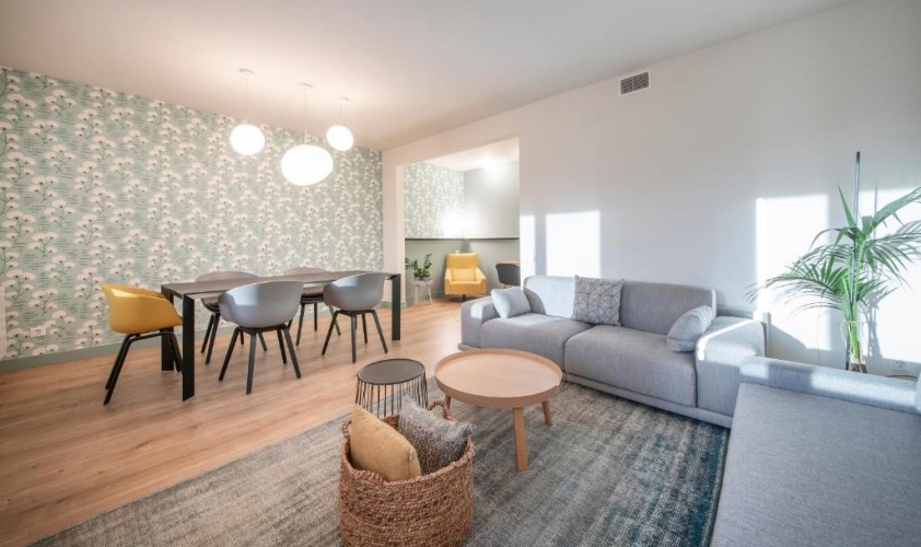 1 Bedroom Apartment