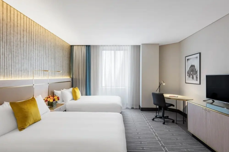 Premier Twin room