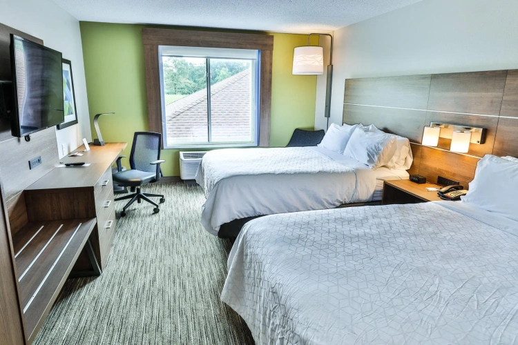 Quadruple Suite