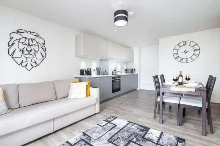 1 Bedroom Apartment