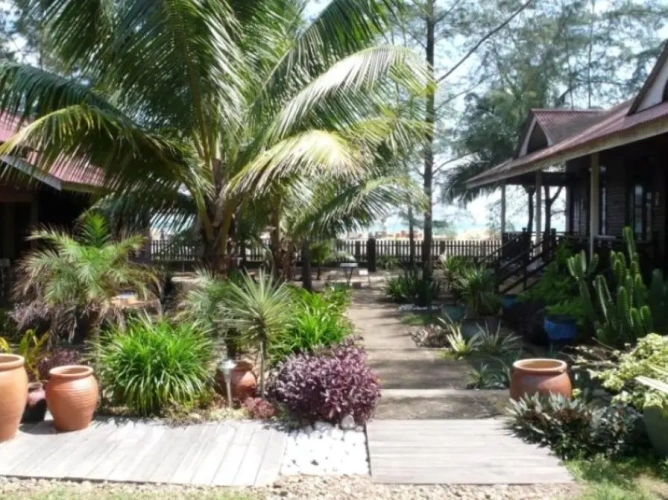 3 Bedrooms Bungalow