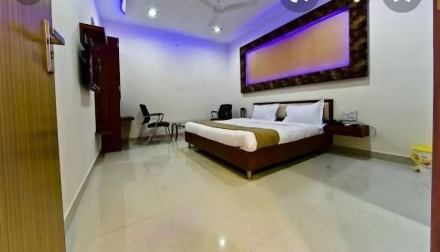 Hotel Durga Silver Line