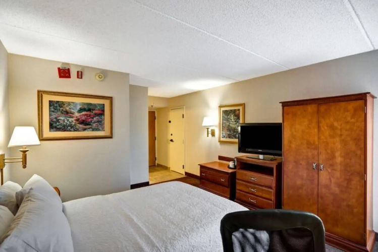 Hampton Inn Albany-Wolf Road (Airport)