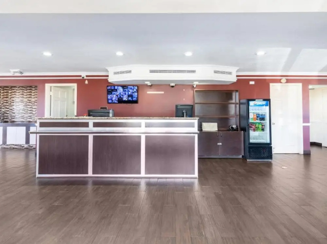 Days Inn Tulsa Airport