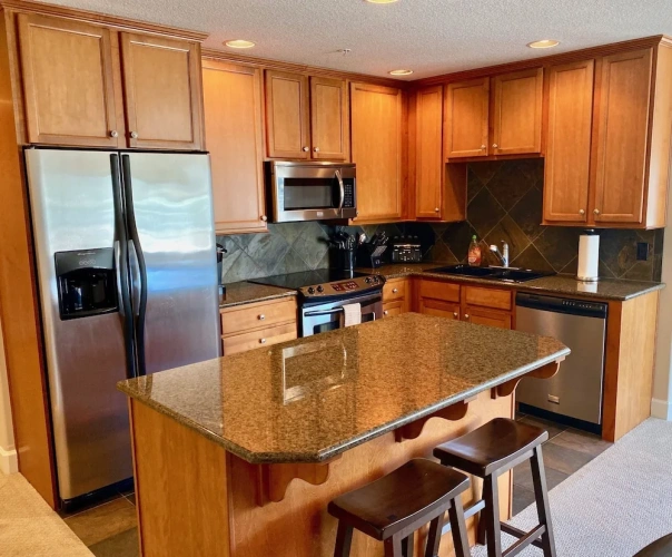 2 Bedrooms Luxury room with partial ocean view