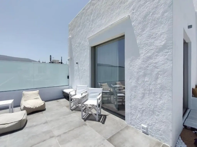 Standard Triple room with sea view