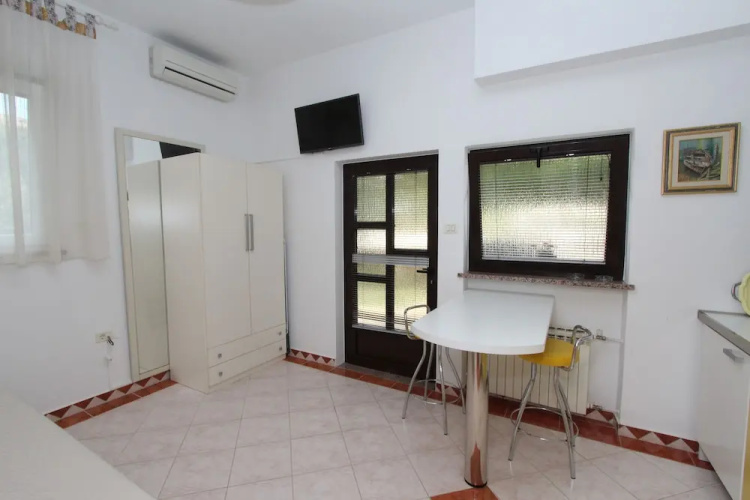 Apartments Villa Buric