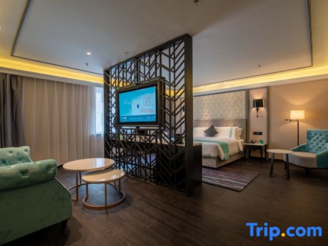 Deluxe Double Suite