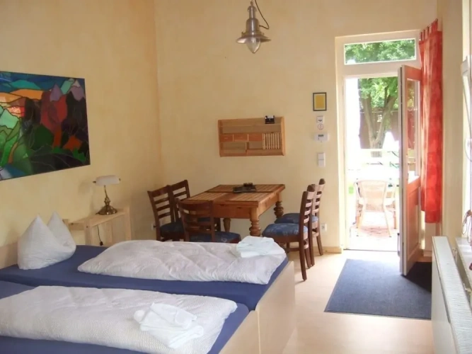 2 Bedrooms Family Apartment with courtyard view