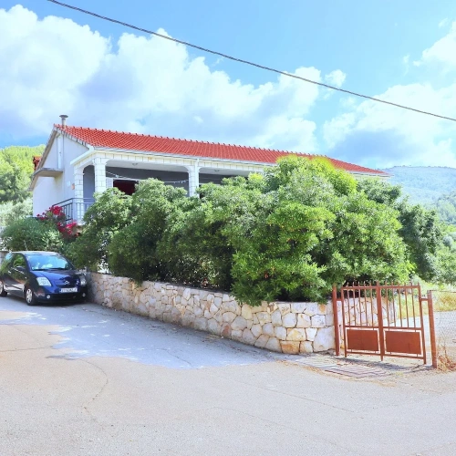 2 Bedrooms Apartment with balcony