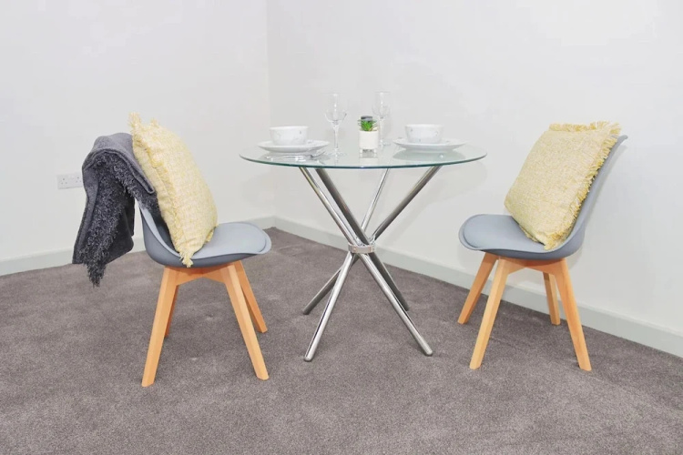Modern 2-bed Apartment in Burnham, Slough