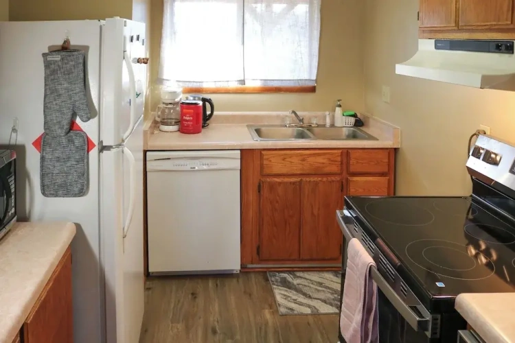 2 Bedrooms Apartment