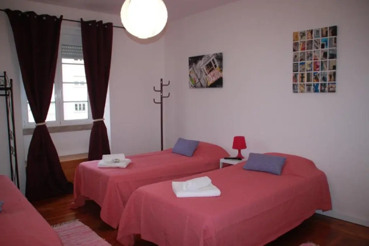 Standard Triple room