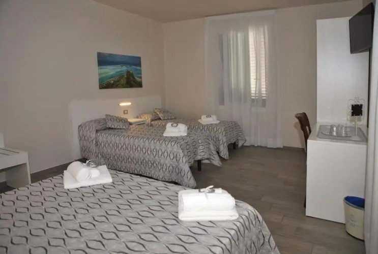 Economy Quadruple room