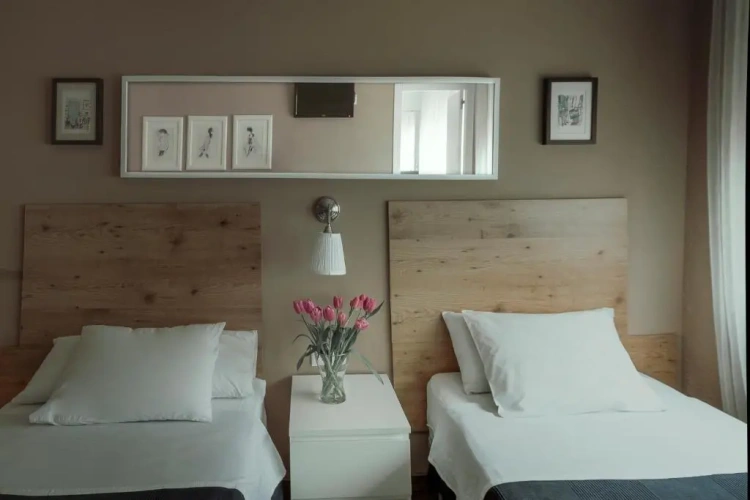 Classic Twin room with view