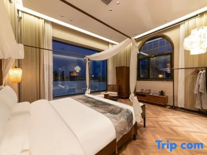 Premier room