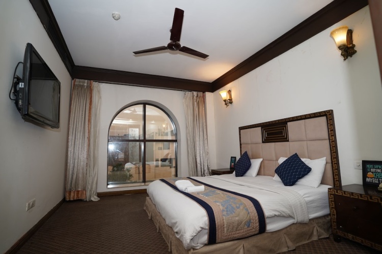 Royal room