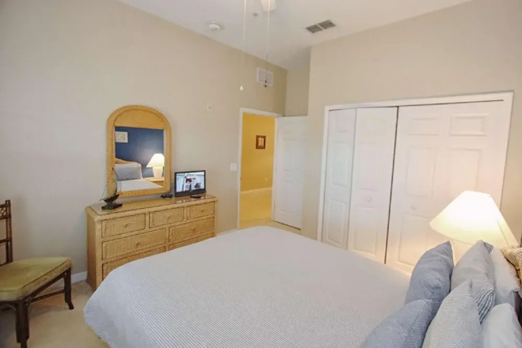 Afford-ably priced 3 Br condo by RedAwning