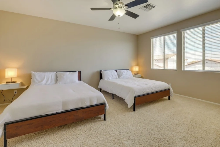 4 Bedrooms Cottage