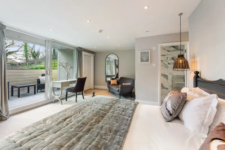 Deluxe Double room with balcony