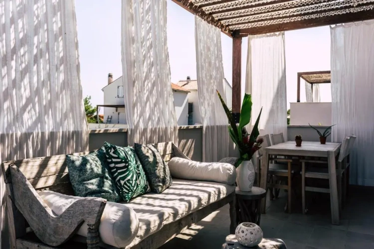 2 Bedrooms Apartment with balcony