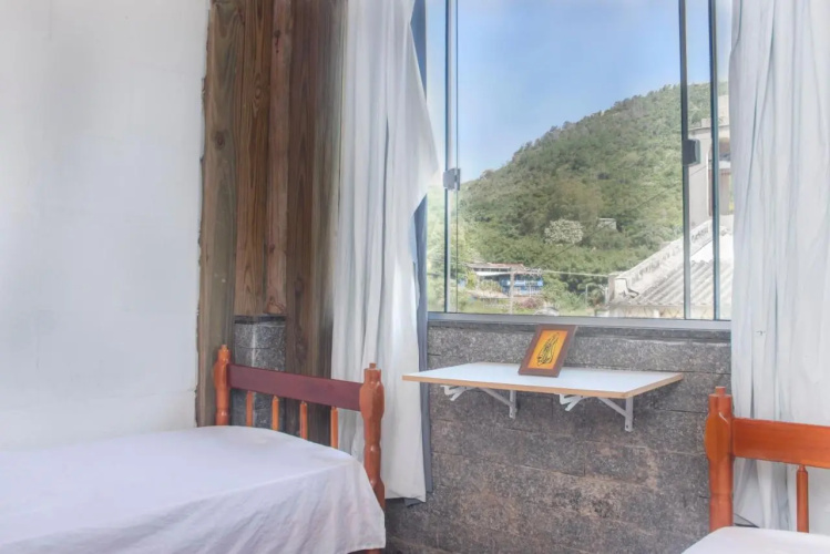 Sea Wolf Surf Club - Hostel