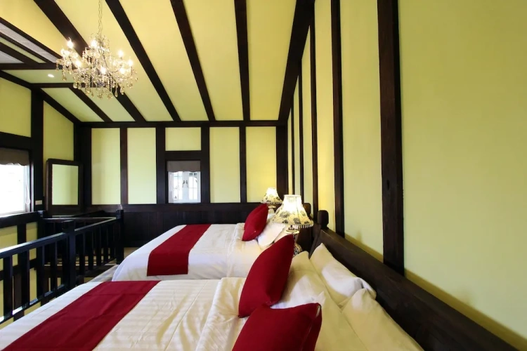 Standard Quadruple Family Attic room with sea view