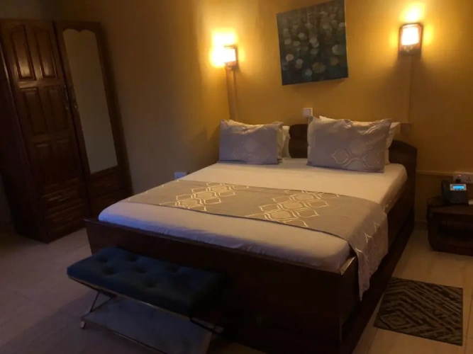 Economy room