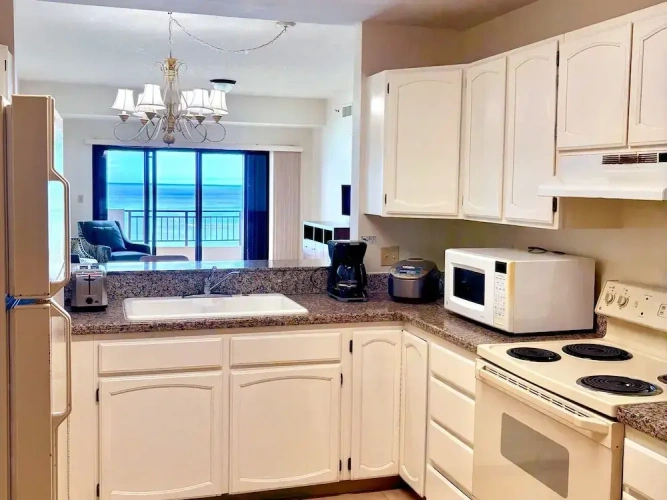 3 Bedrooms Suite with balcony and with ocean view