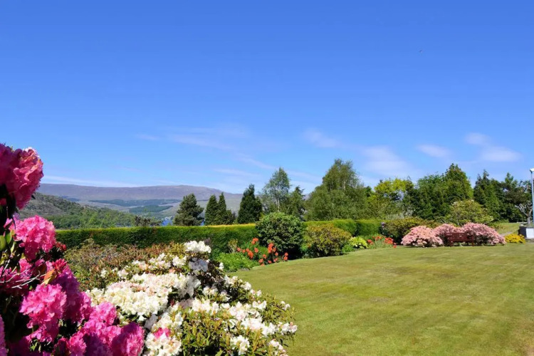 Lochview HouseOver view